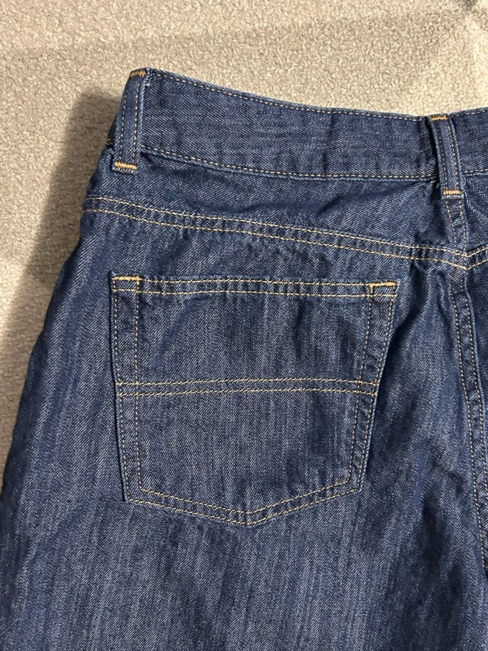 L.L. Bean Women's Classic Fit Straight Jean Shorts Size 10 - Picture 5 of 6